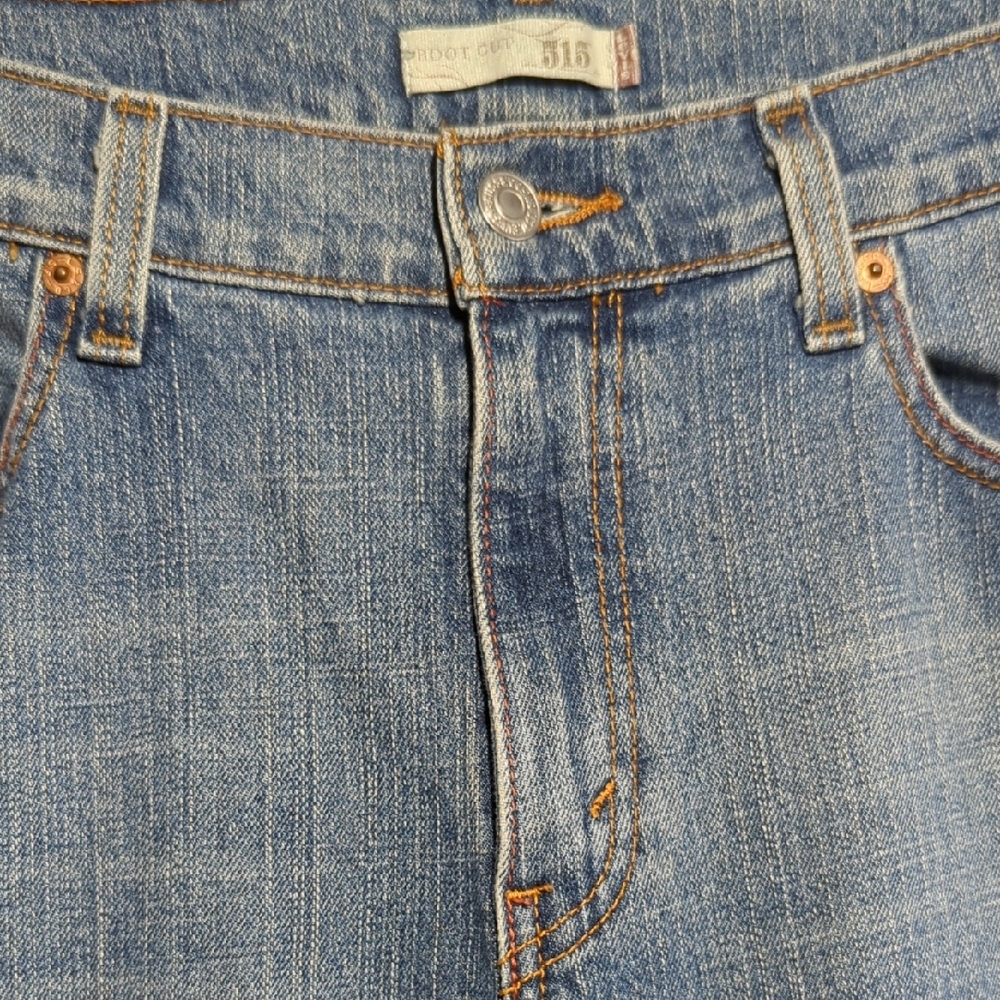 Levi's 515 Bootcut Medium Wash Women's Jeans‎ Size 12 (32")